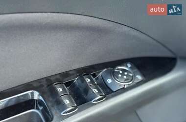 Седан Ford Fusion 2013 в 