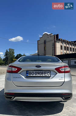 Седан Ford Fusion 2014 в 