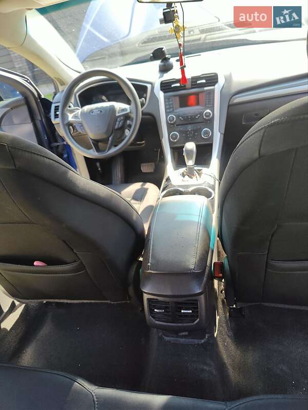Седан Ford Fusion 2014 в Луцьку