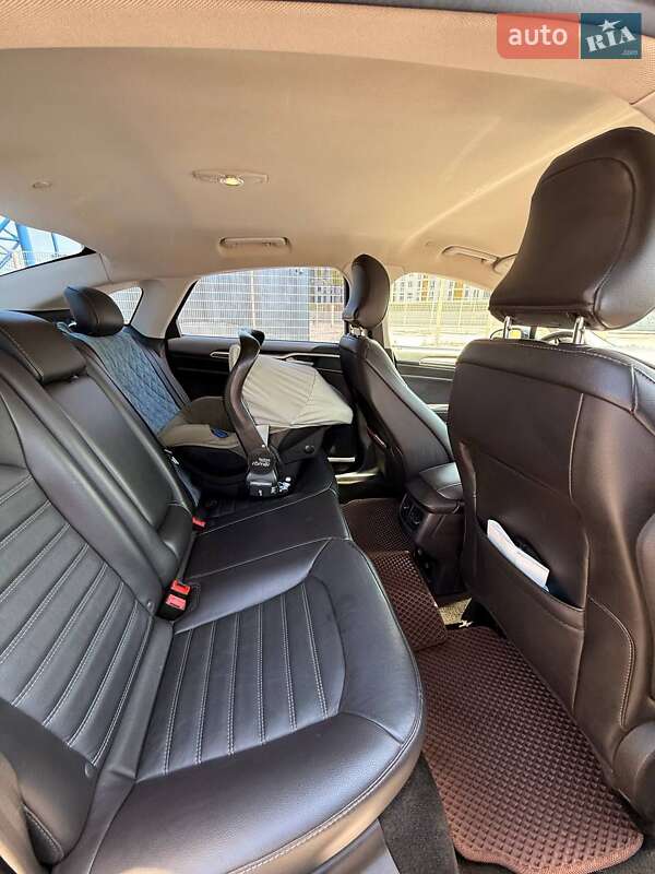 Седан Ford Fusion 2016 в Харкові