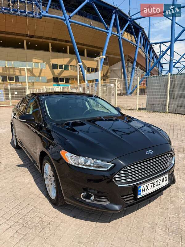 Седан Ford Fusion 2016 в Харкові