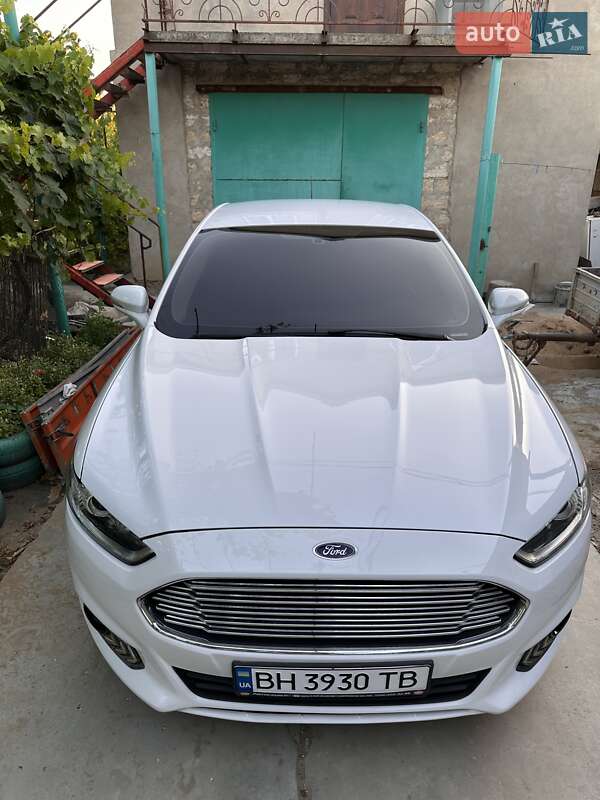 Седан Ford Fusion 2014 в Одесі