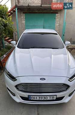 Седан Ford Fusion 2014 в 