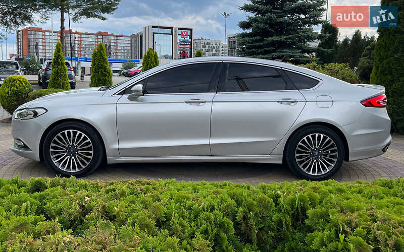 Седан Ford Fusion 2018 в Львові