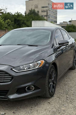 Седан Ford Fusion 2014 в 