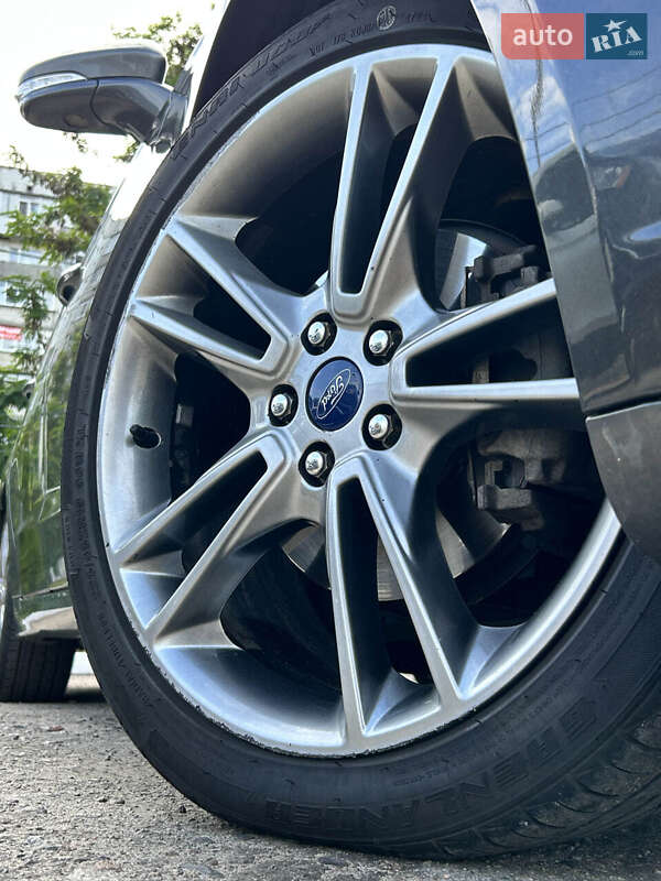 Седан Ford Fusion 2014 в Сумах