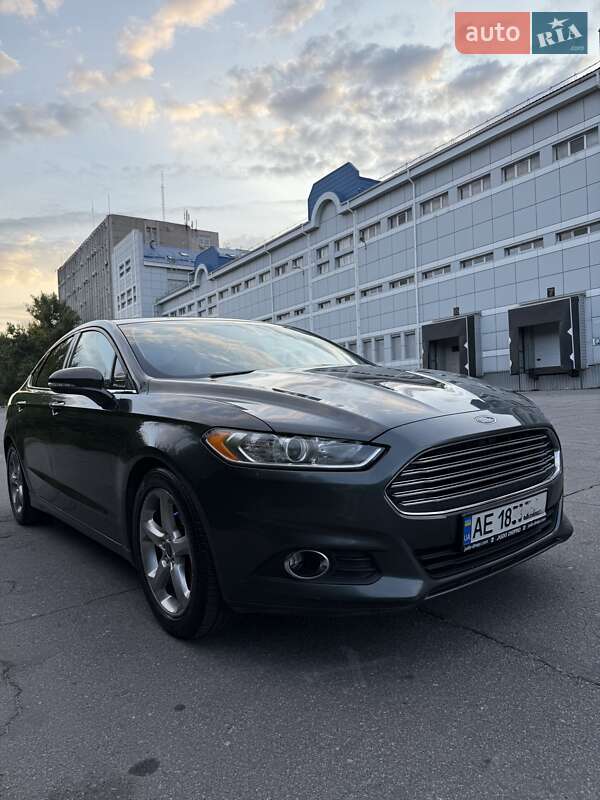 Седан Ford Fusion 2015 в Дніпрі