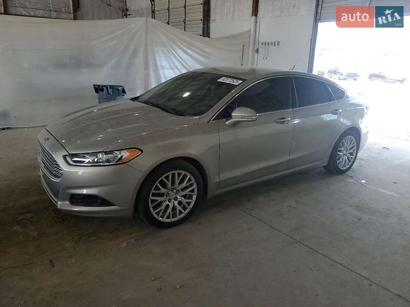 Седан Ford Fusion 2015 в Сумах