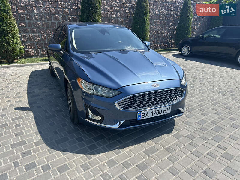 Седан Ford Fusion 2019 в Кропивницькому