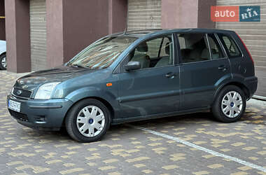 Хетчбек Ford Fusion 2004 в 