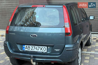Хетчбек Ford Fusion 2004 в 