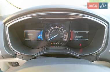 Седан Ford Fusion 2019 в 