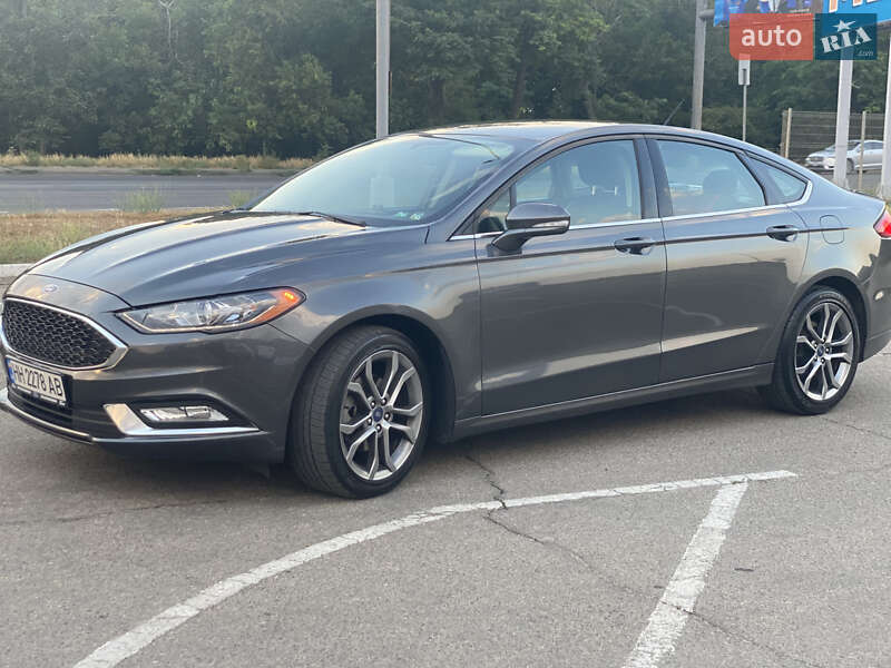 Седан Ford Fusion 2017 в Одесі