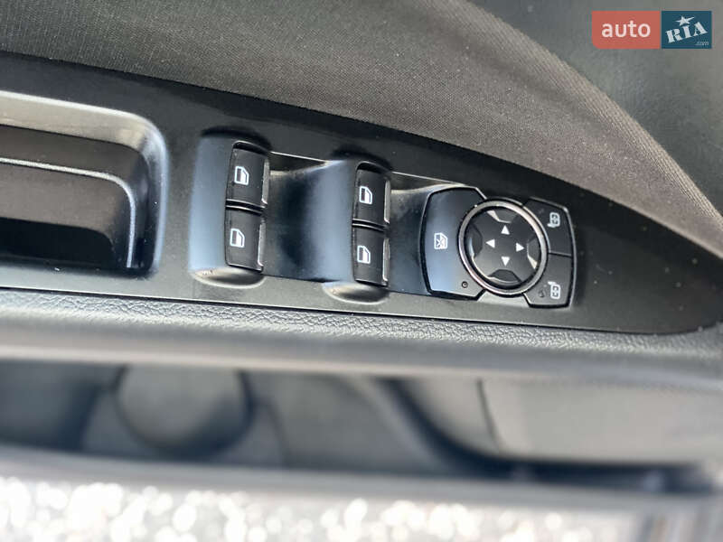 Седан Ford Fusion 2017 в Одесі