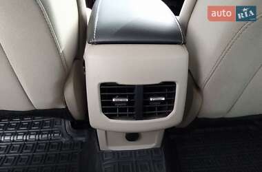 Седан Ford Fusion 2018 в 
