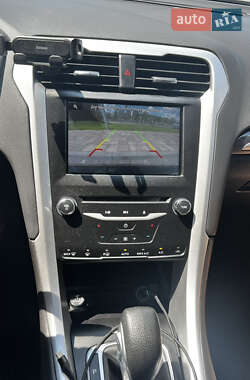 Седан Ford Fusion 2014 в 