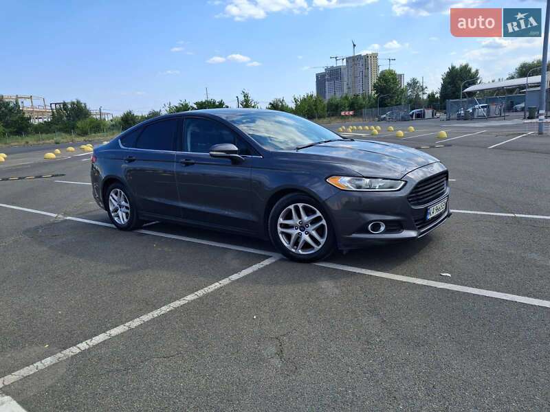 Седан Ford Fusion 2014 в Києві