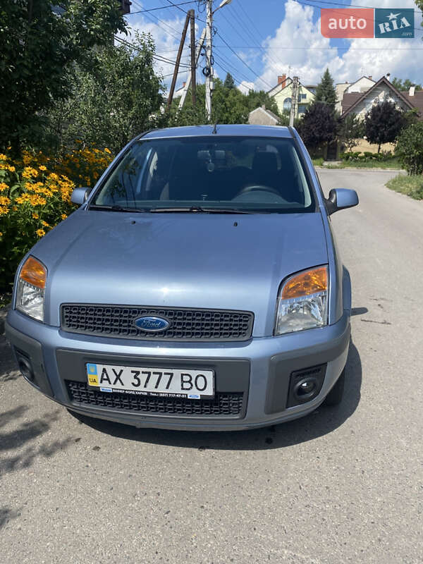 Хетчбек Ford Fusion 2008 в 