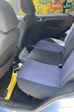 Хетчбек Ford Fusion 2008 в 