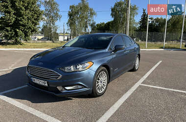 Седан Ford Fusion 2017 в 
