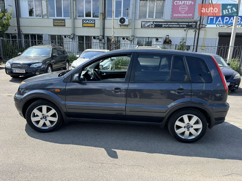 Хетчбек Ford Fusion 2006 в Чернігові