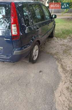 Хэтчбек Ford Fusion 2010 в 