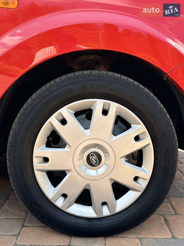 Хэтчбек Ford Fusion 2010 в Чернигове