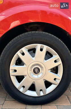 Хетчбек Ford Fusion 2010 в 