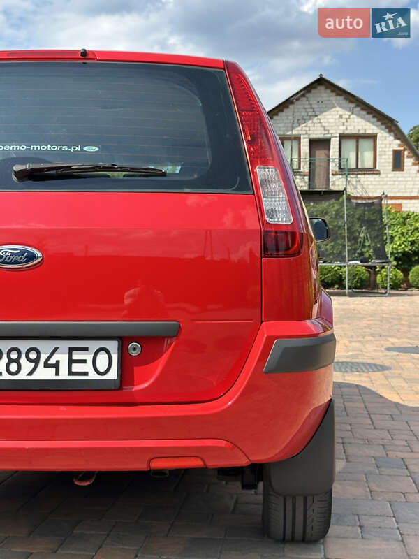 Хэтчбек Ford Fusion 2010 в Чернигове