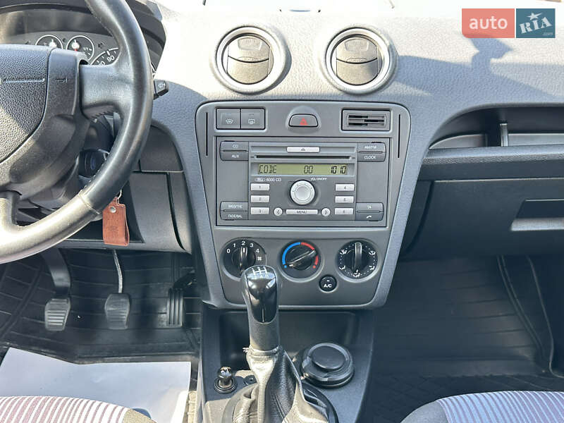 Хэтчбек Ford Fusion 2010 в Чернигове