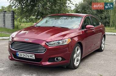 Седан Ford Fusion 2015 в 