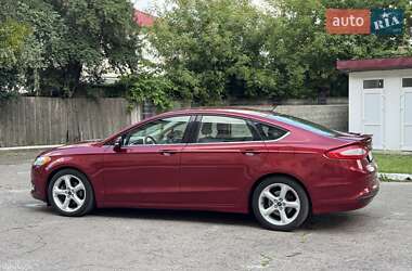 Седан Ford Fusion 2015 в 