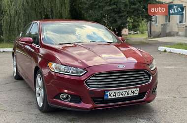 Седан Ford Fusion 2015 в 