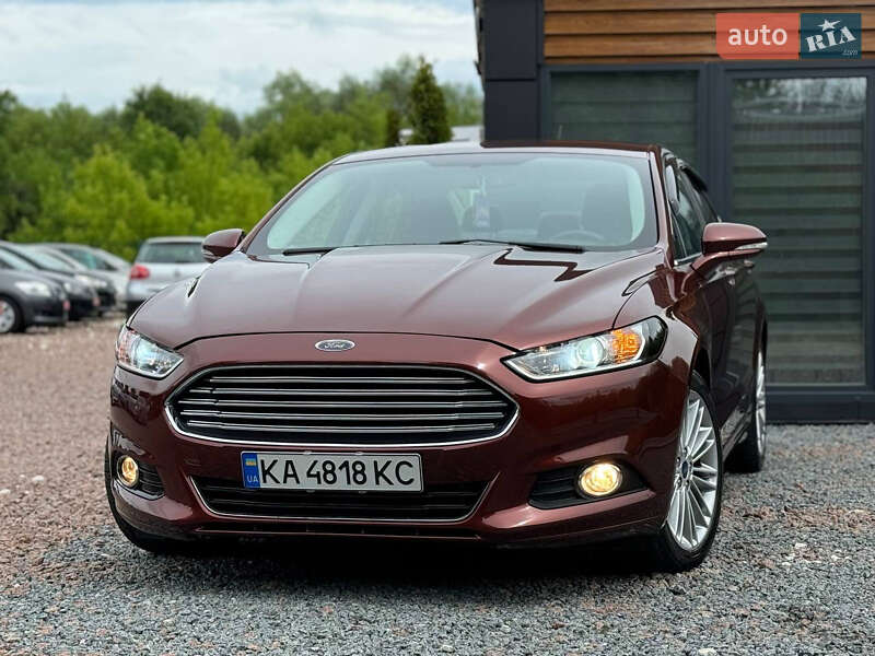 Седан Ford Fusion 2015 в Дрогобичі