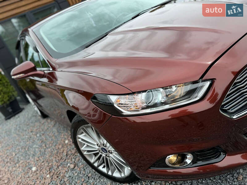 Седан Ford Fusion 2015 в Дрогобичі