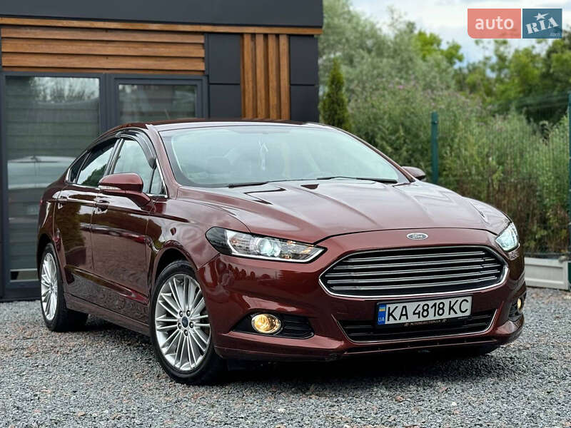 Седан Ford Fusion 2015 в Дрогобичі
