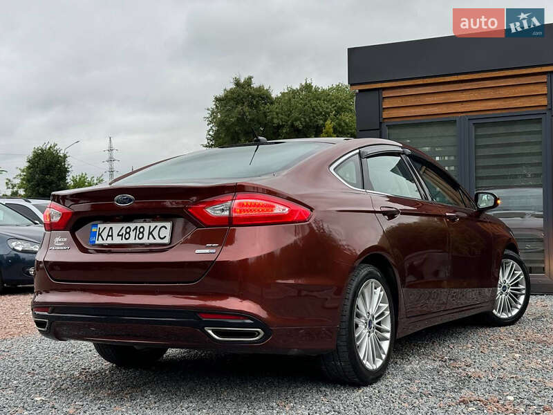 Седан Ford Fusion 2015 в Дрогобичі