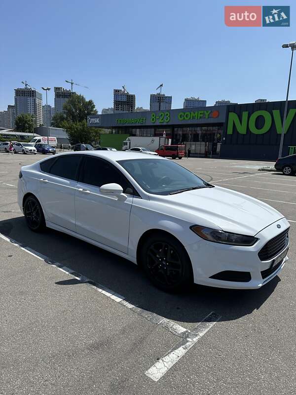 Седан Ford Fusion 2015 в Киеве