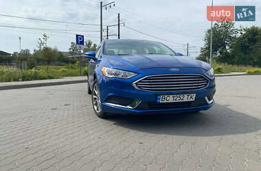 Седан Ford Fusion 2017 в 