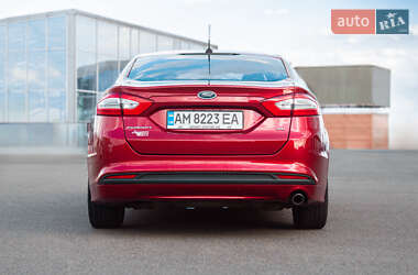 Седан Ford Fusion 2014 в 
