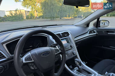 Седан Ford Fusion 2014 в 