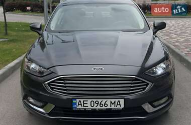 Седан Ford Fusion 2017 в 