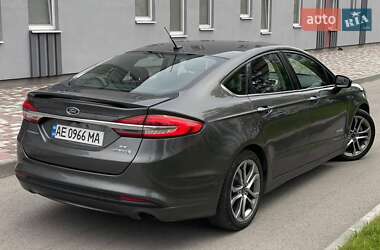 Седан Ford Fusion 2017 в 