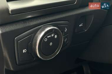 Седан Ford Fusion 2017 в 
