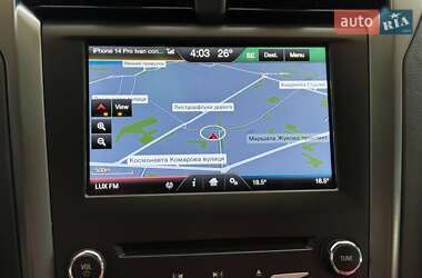 Седан Ford Fusion 2015 в 