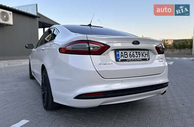 Седан Ford Fusion 2013 в 