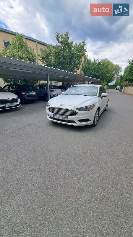 Ford Fusion 2017