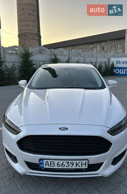 Седан Ford Fusion 2013 в 