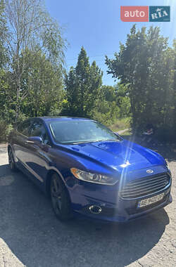 Седан Ford Fusion 2014 в 
