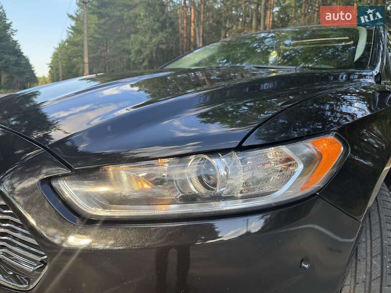Седан Ford Fusion 2012 в Шепетівці